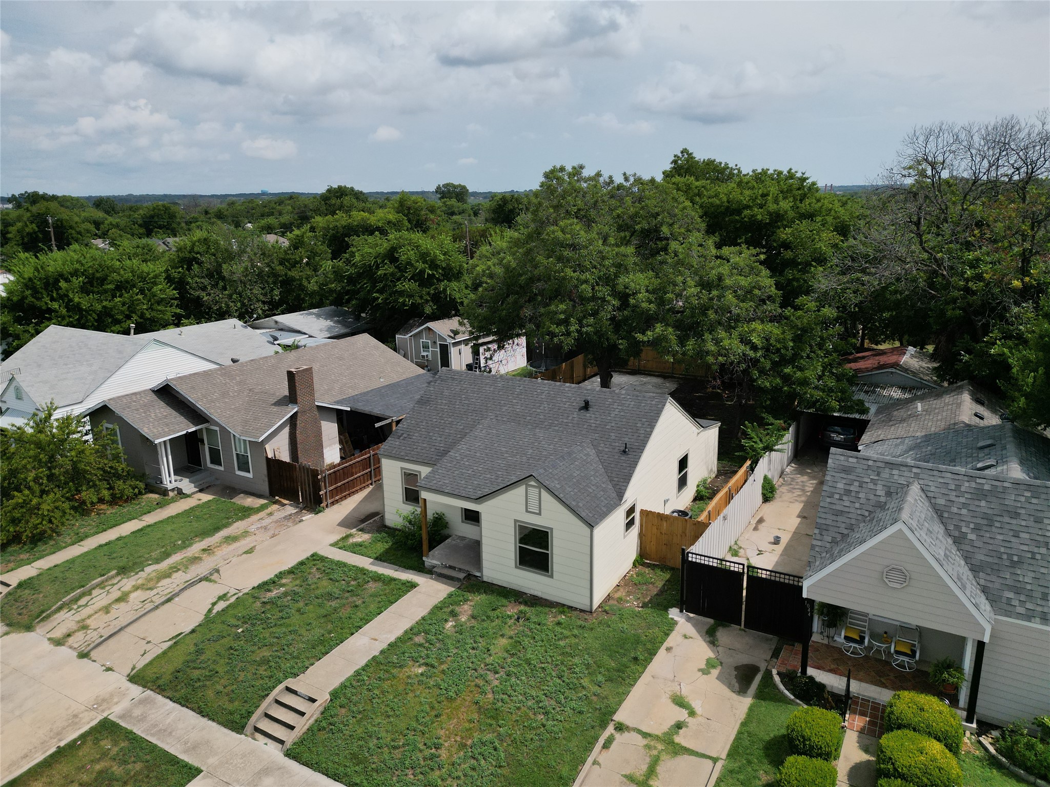 1104 E Mulkey Street Fort Worth TX 76104