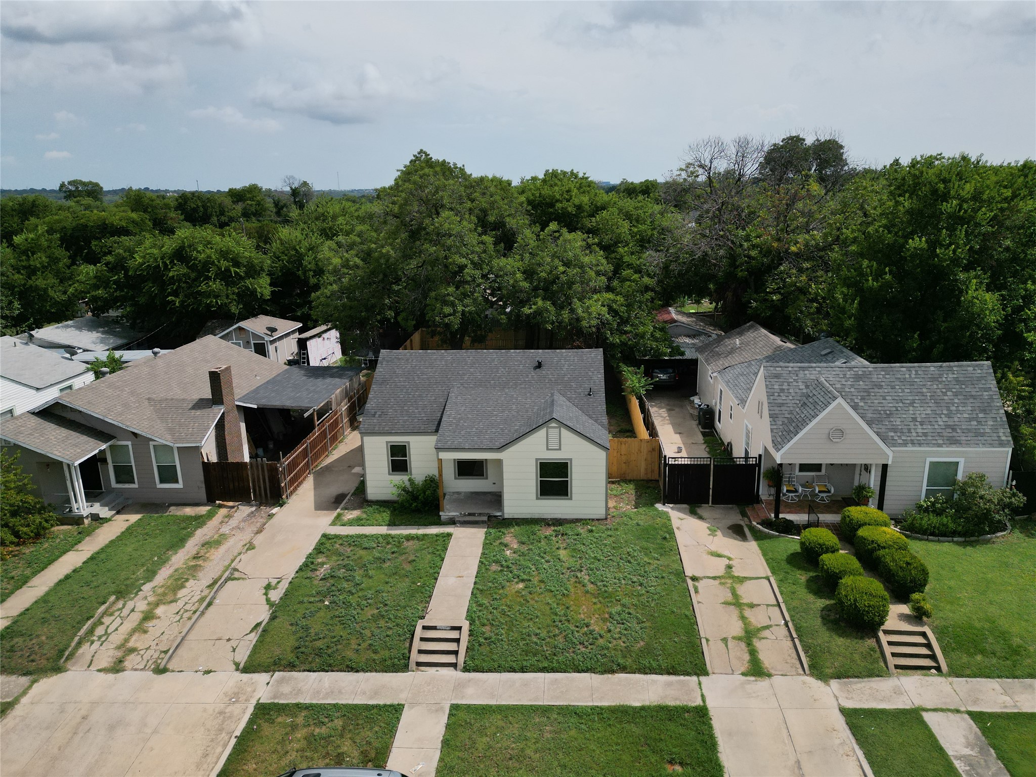 1104 E Mulkey Street Fort Worth TX 76104