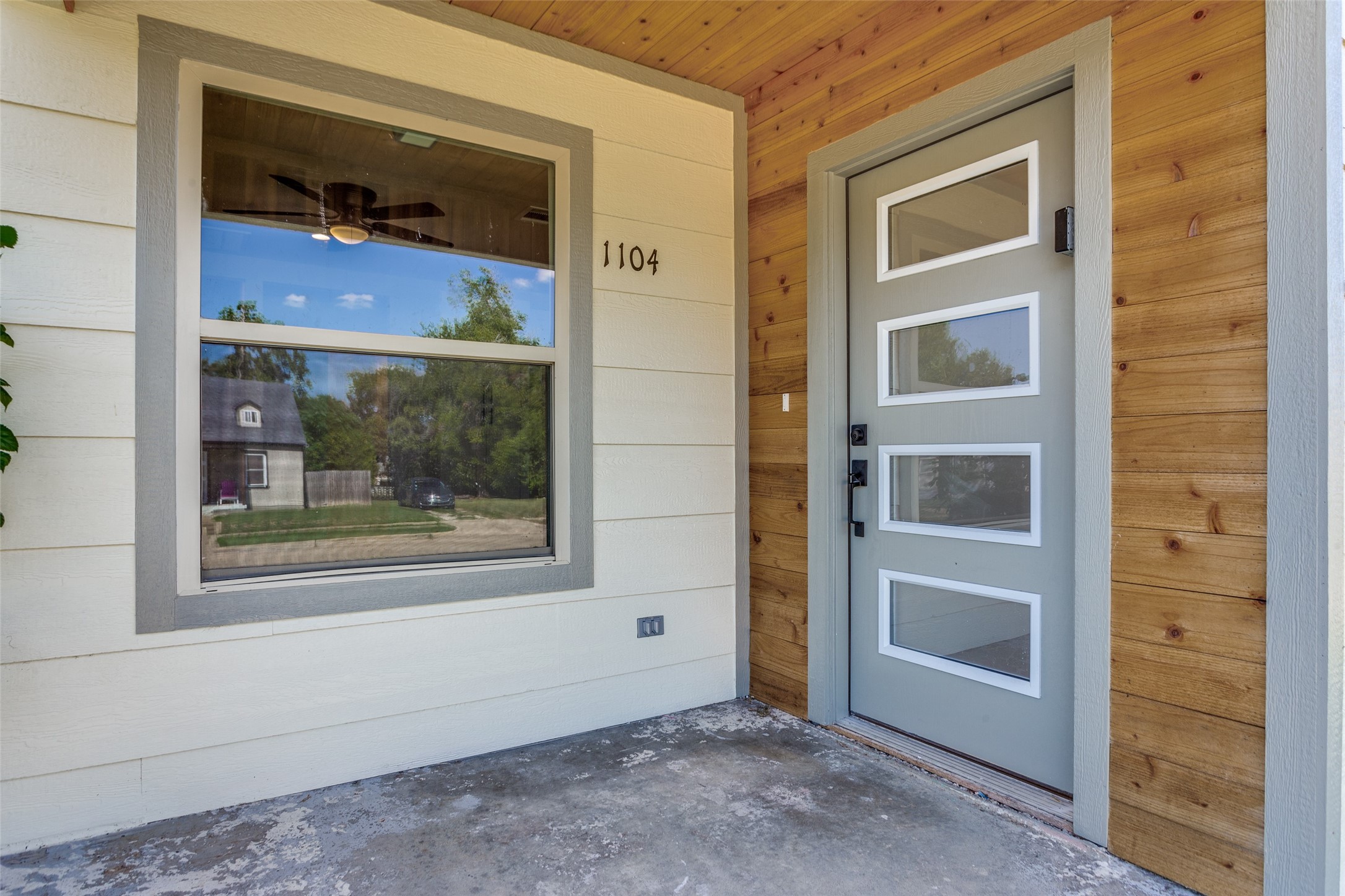 1104 E Mulkey Street Fort Worth TX 76104