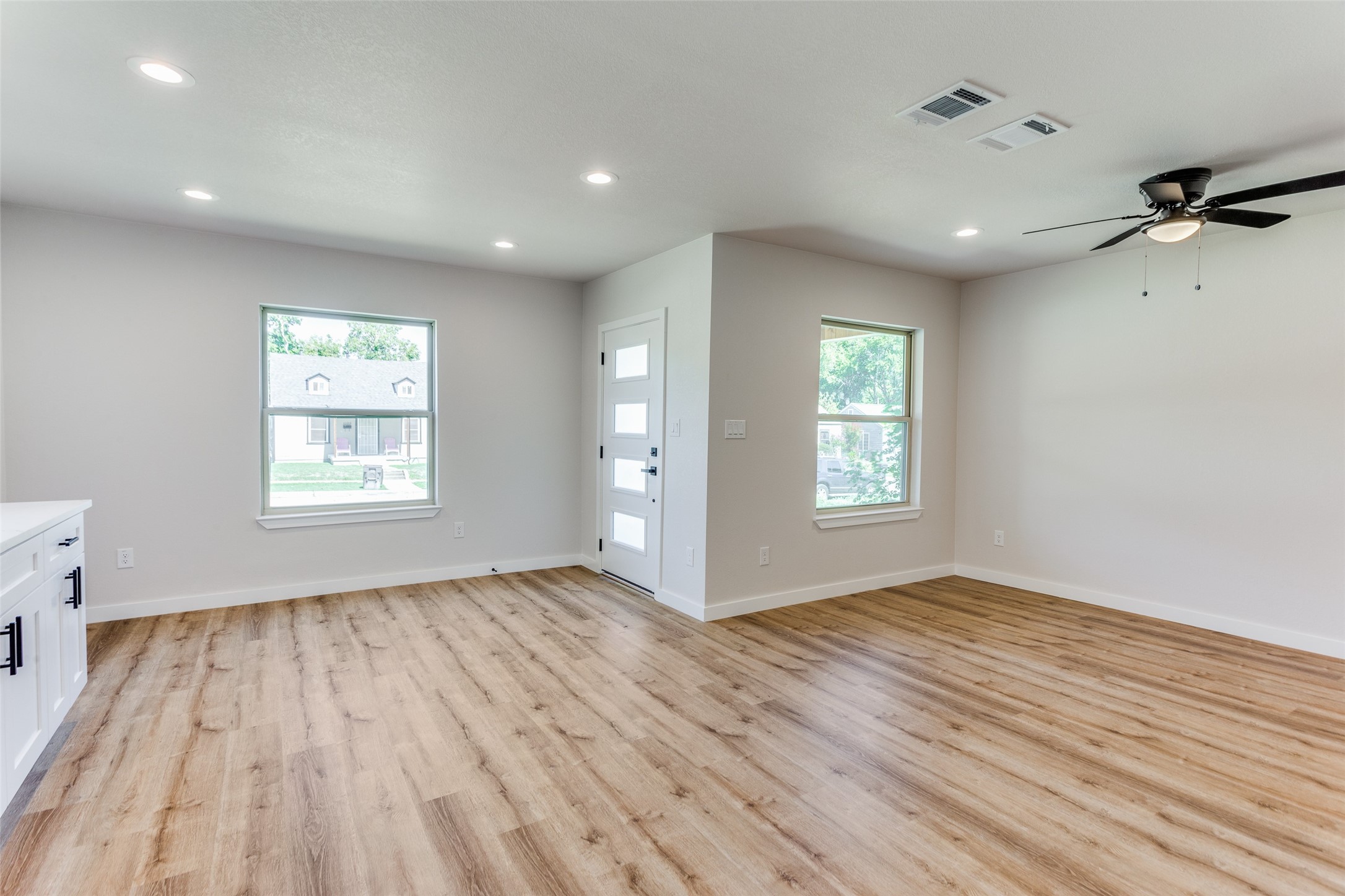 1104 E Mulkey Street Fort Worth TX 76104