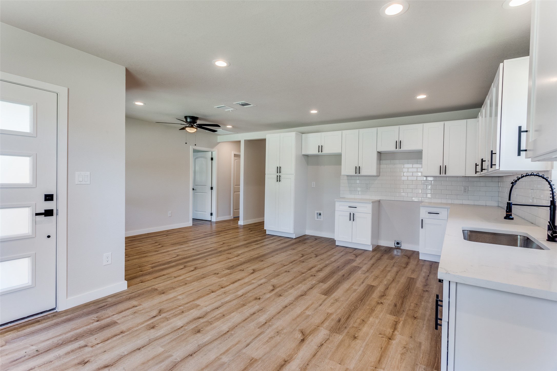 1104 E Mulkey Street Fort Worth TX 76104