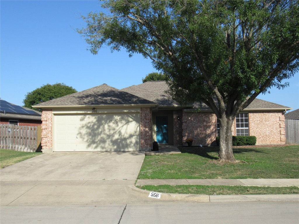 556 Asbury Drive Saginaw TX 76179