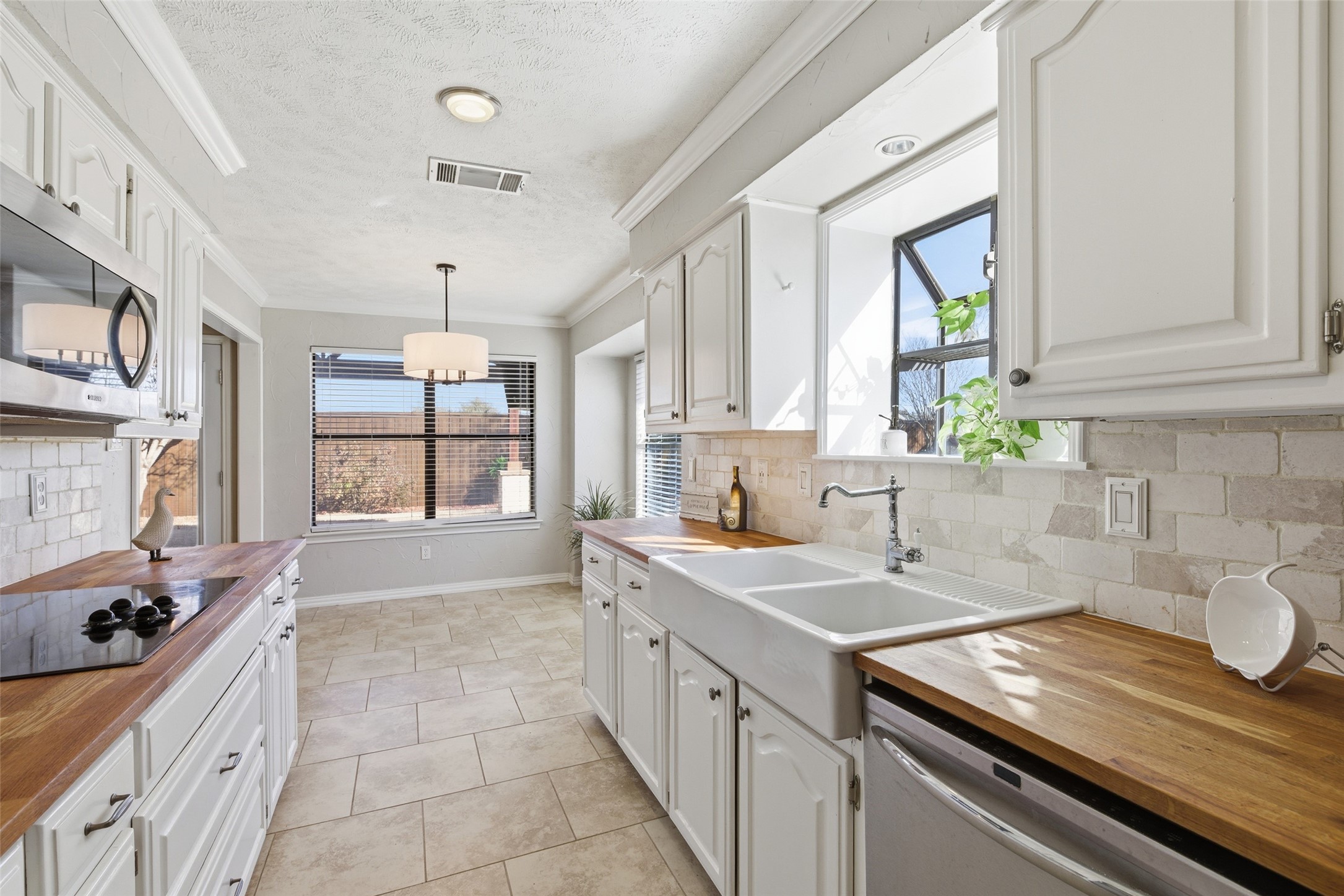 4034 Windy Crest Circle Carrollton TX 75007