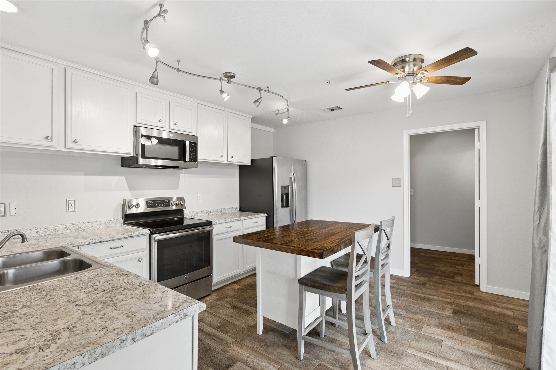 144 Jefferson Drive Venus TX 76084