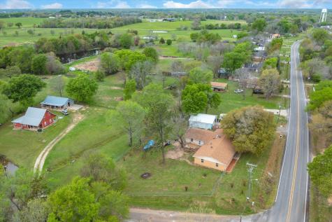 542 S Houston Street Edgewood TX 75117