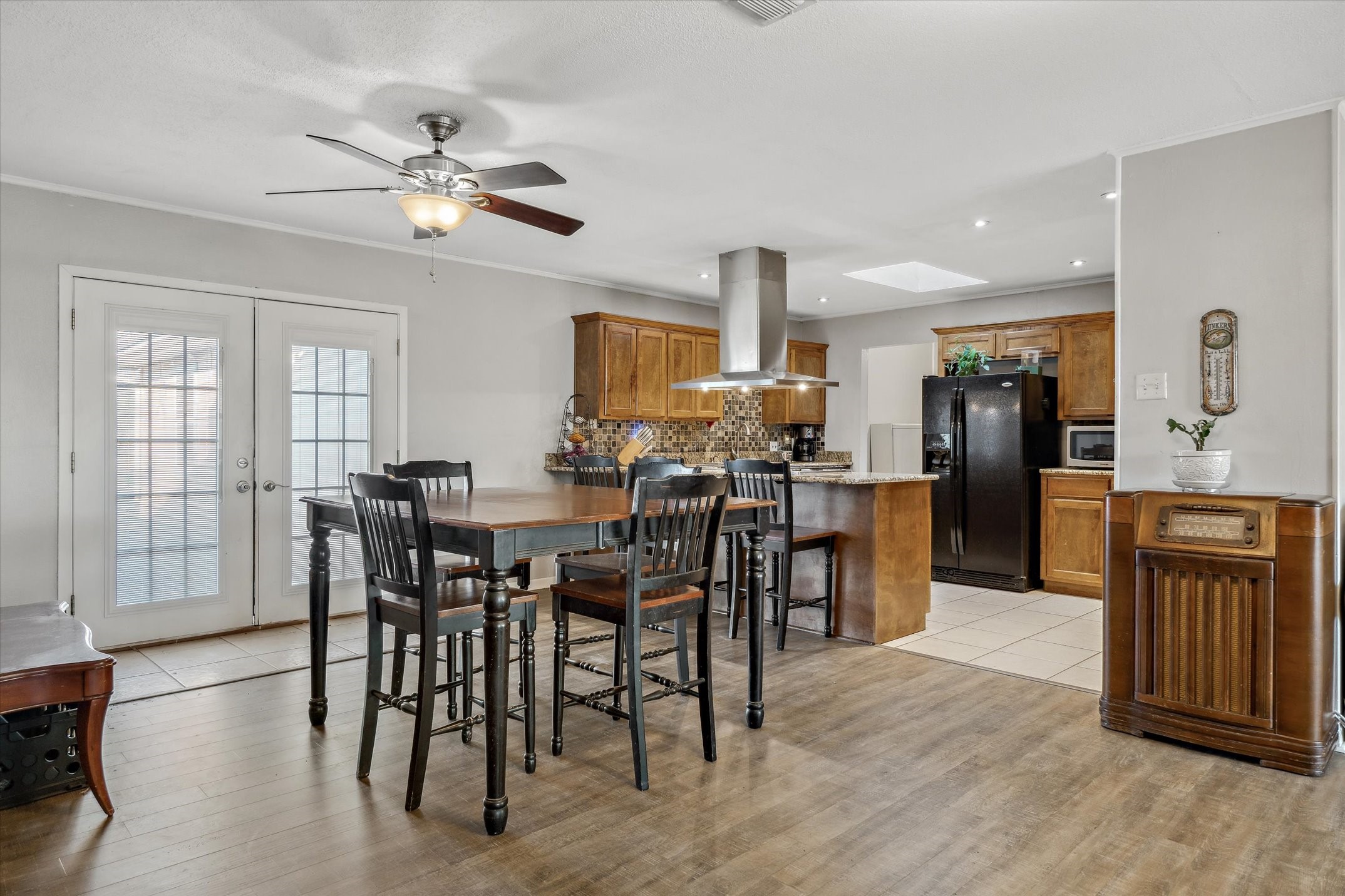 542 S Houston Street Edgewood TX 75117