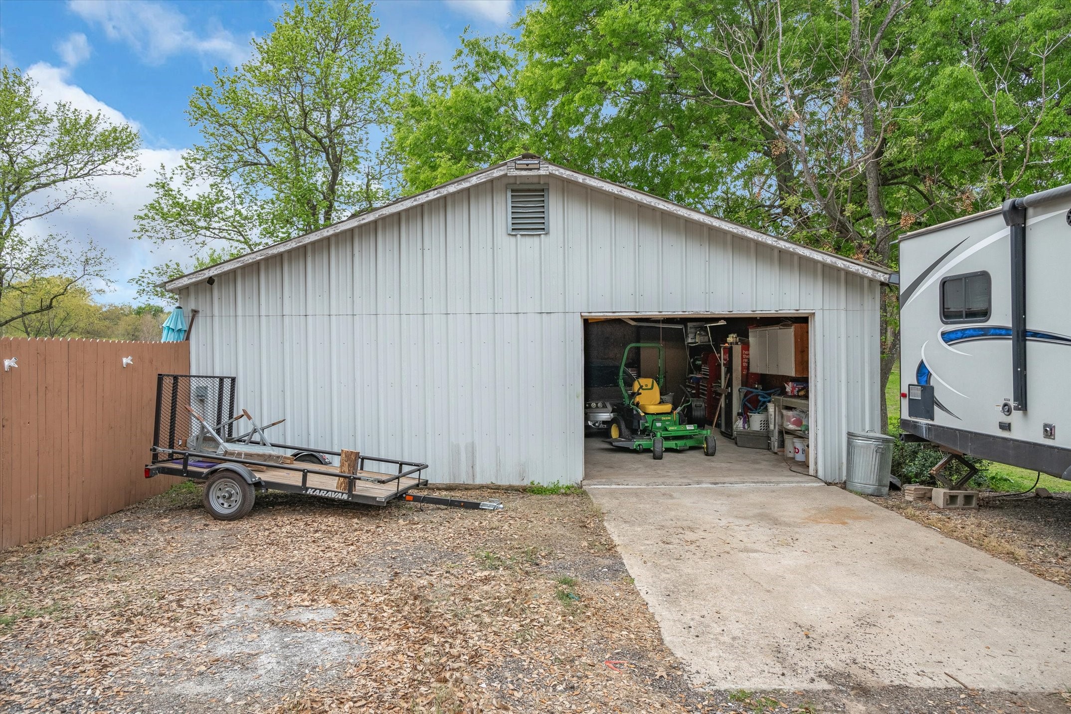 542 S Houston Street Edgewood TX 75117