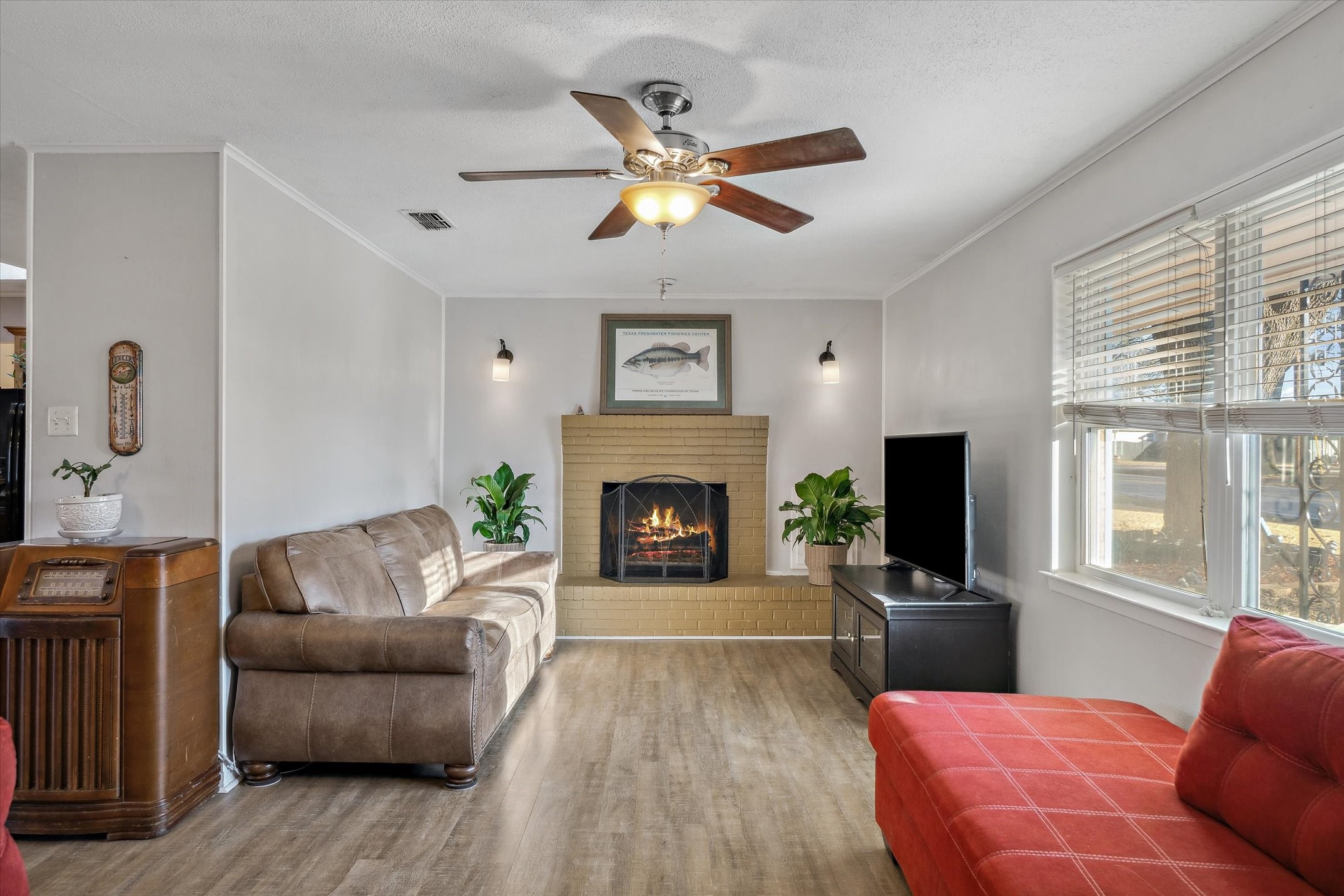542 S Houston Street Edgewood TX 75117