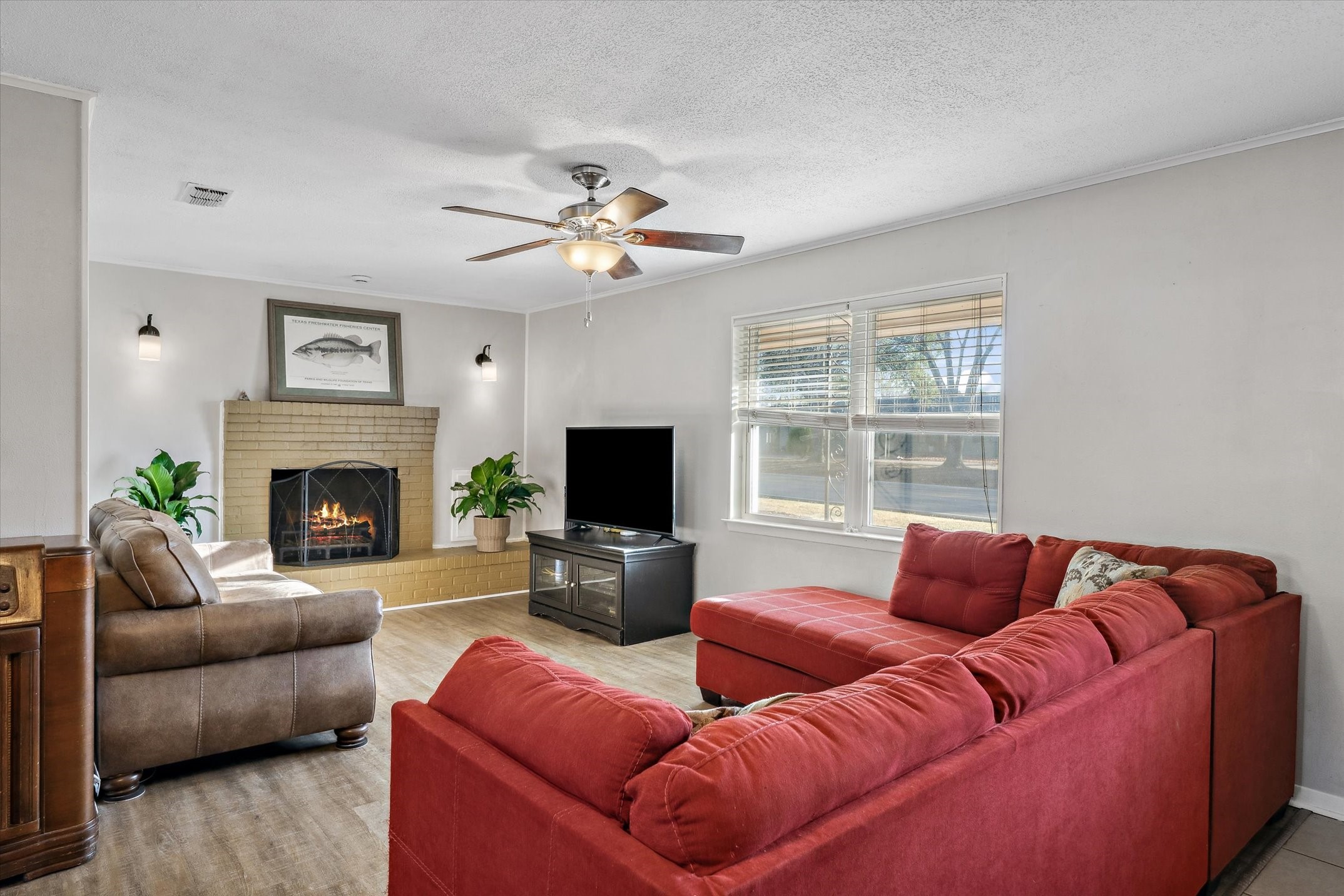 542 S Houston Street Edgewood TX 75117