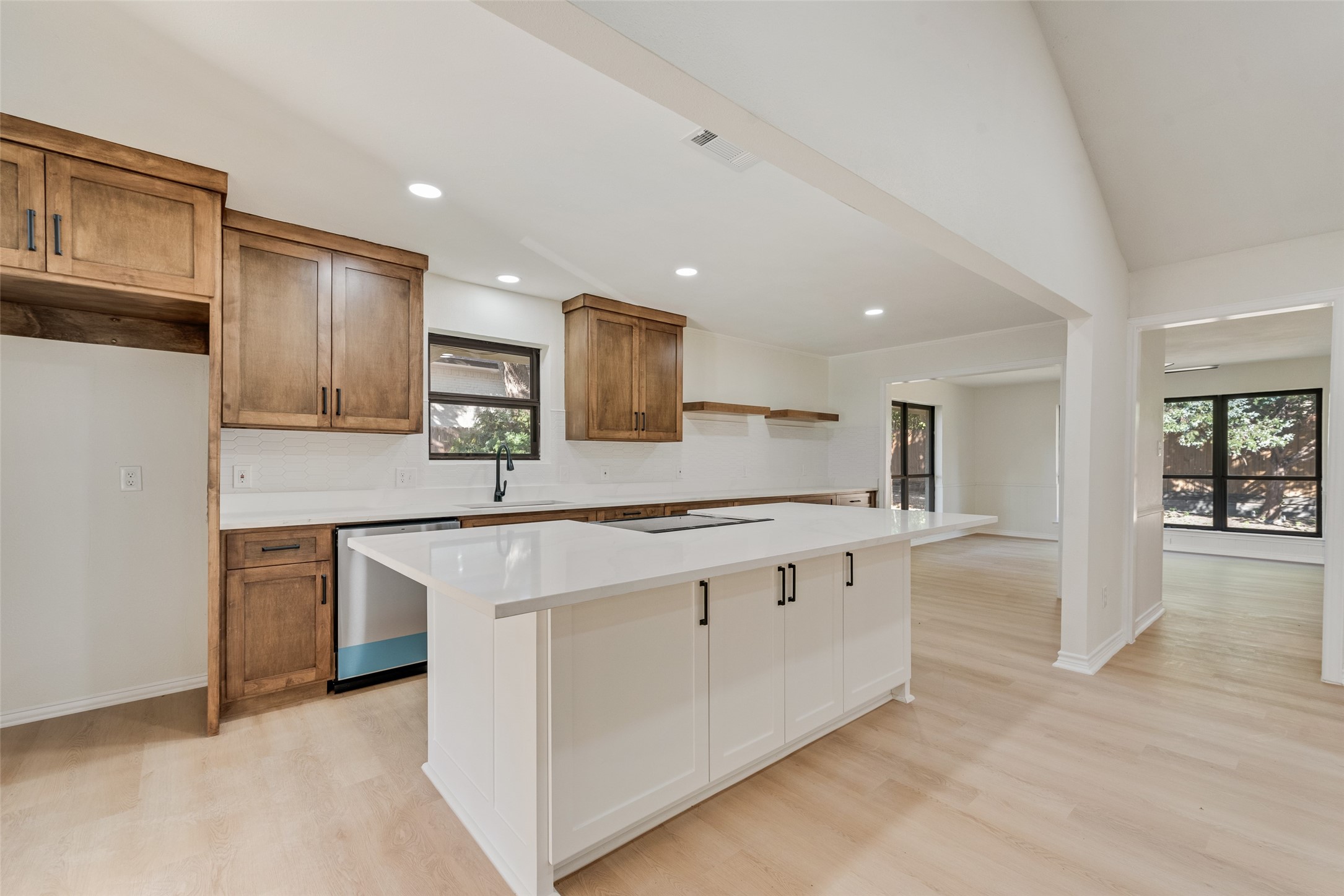 5813 Yacht Club Drive Rockwall TX 75032