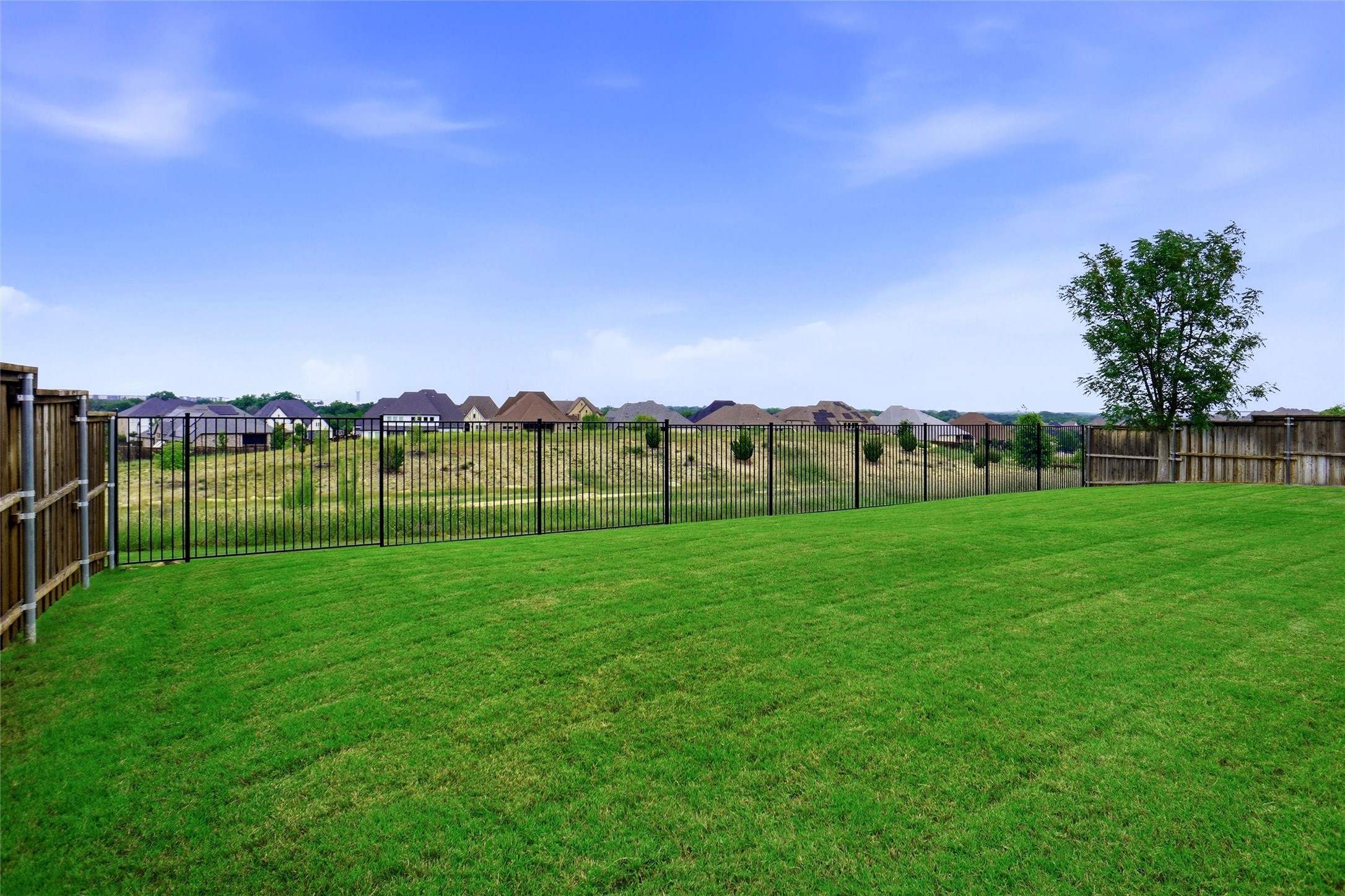 1001 Myers Park Trail Roanoke TX 76262