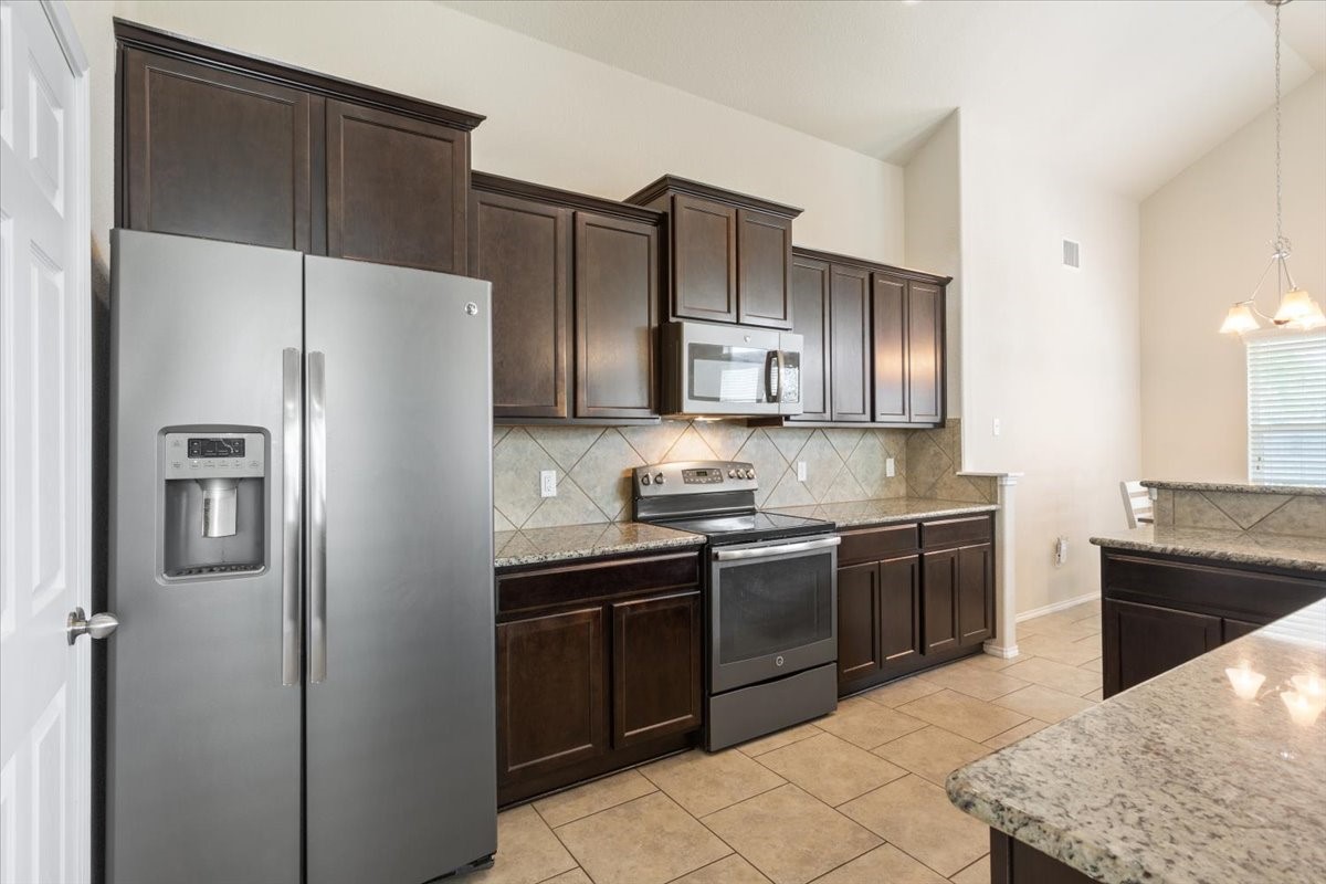 9448 Centennial Drive Waco TX 76708
