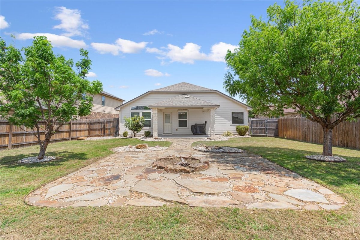 9448 Centennial Drive Waco TX 76708