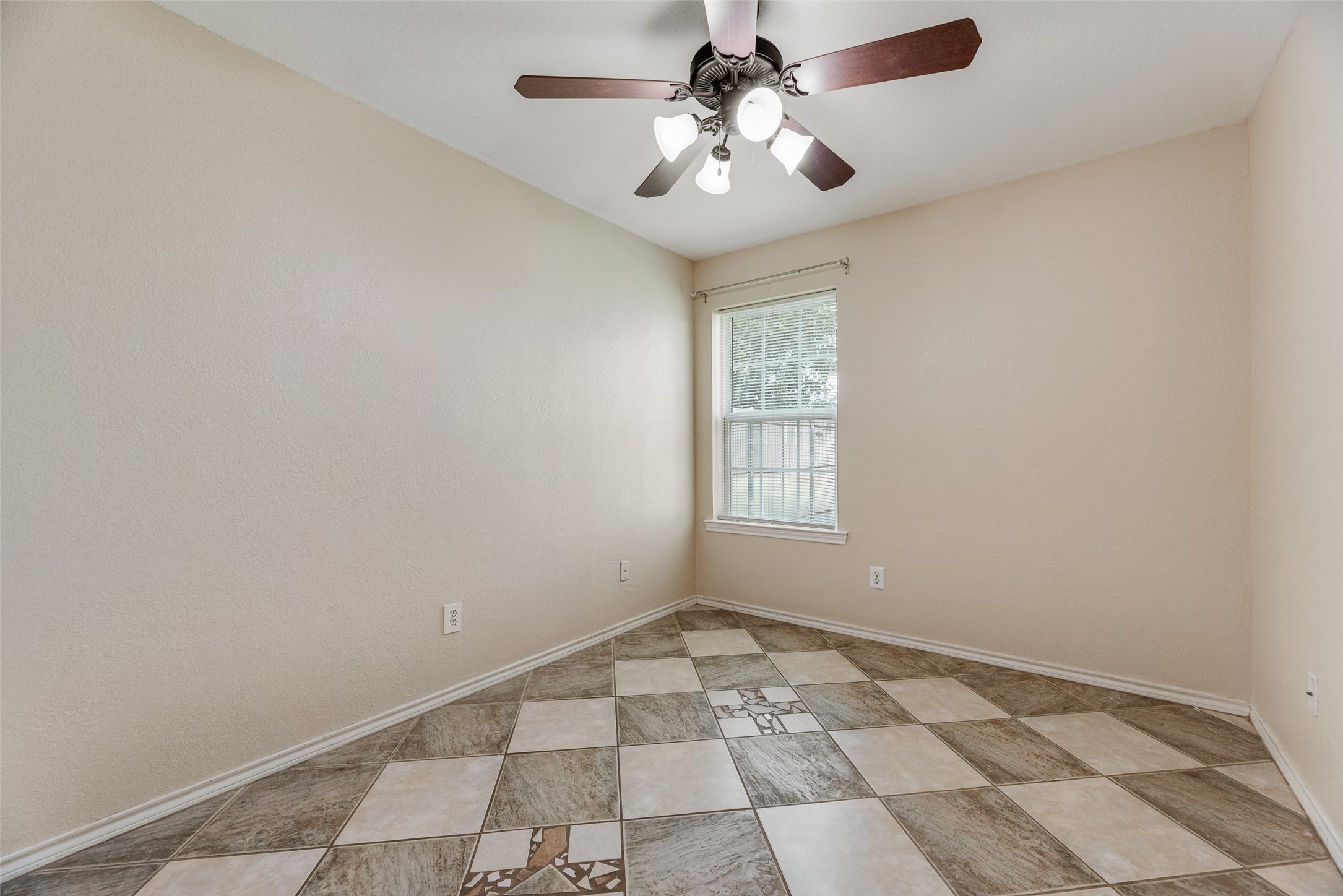 5410 Scoggins Street Sansom Park TX 76114