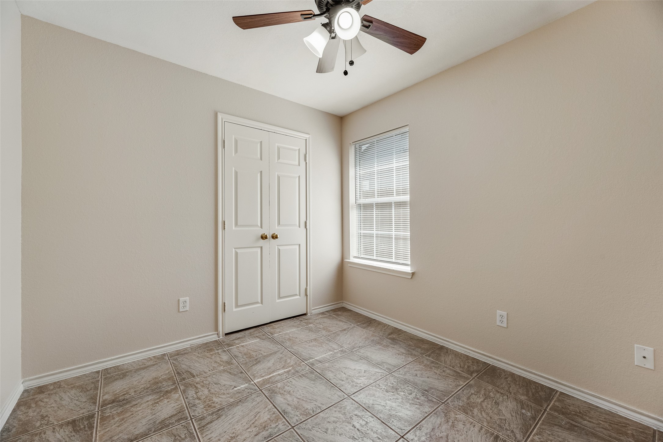 5410 Scoggins Street Sansom Park TX 76114
