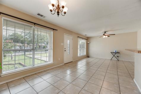 5410 Scoggins Street Sansom Park TX 76114