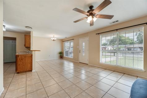 5410 Scoggins Street Sansom Park TX 76114