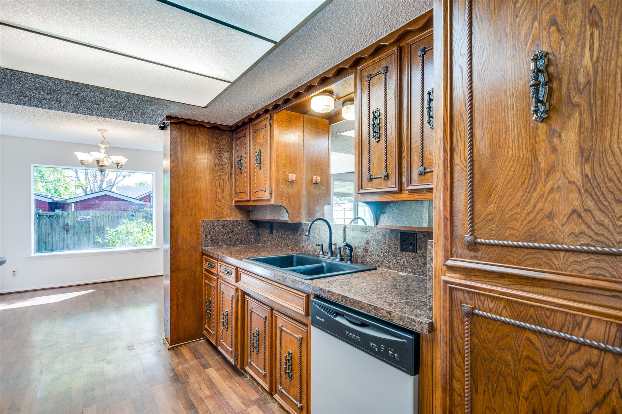 9933 Westpark Drive Benbrook TX 76126