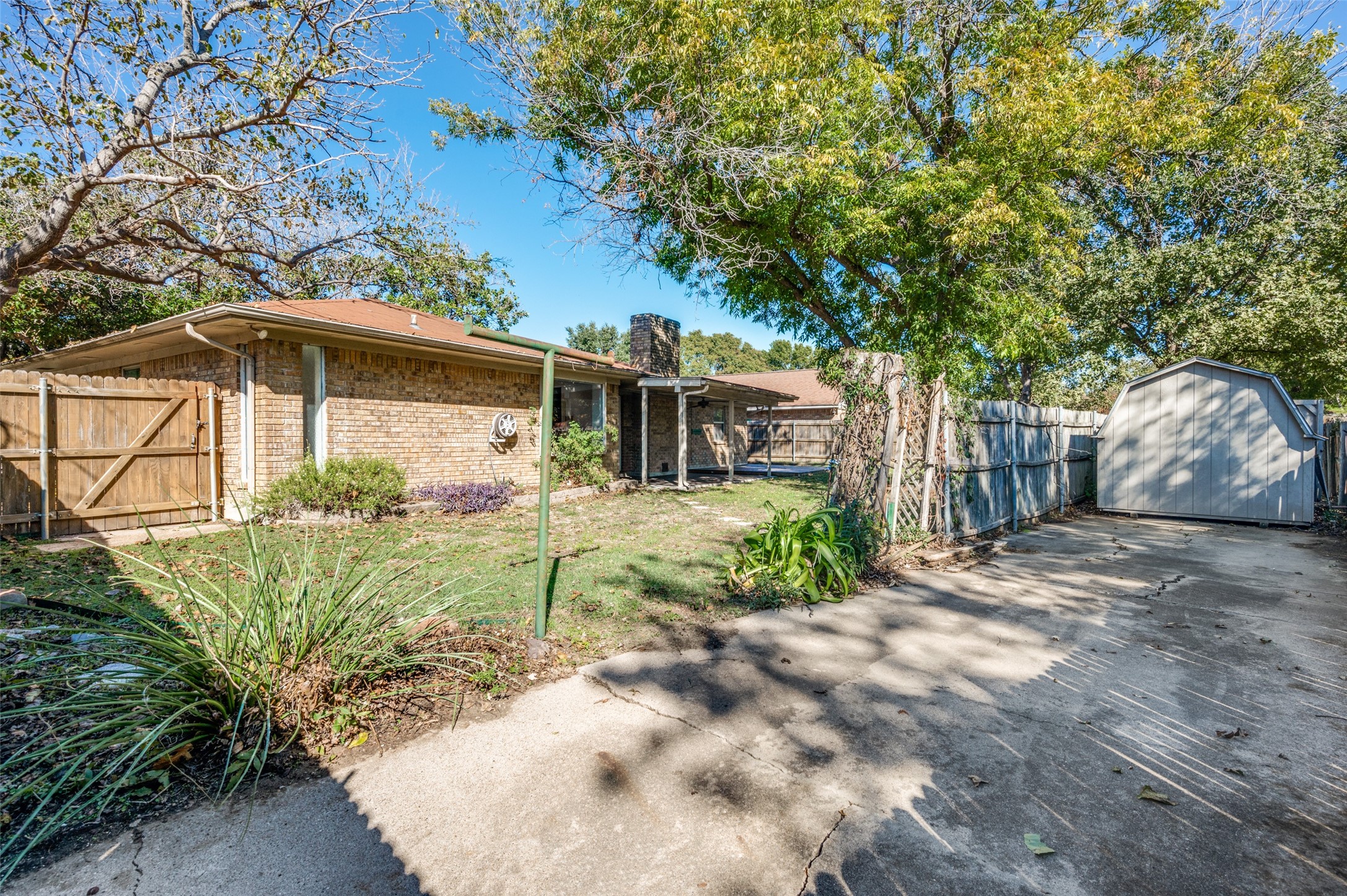 9933 Westpark Drive Benbrook TX 76126