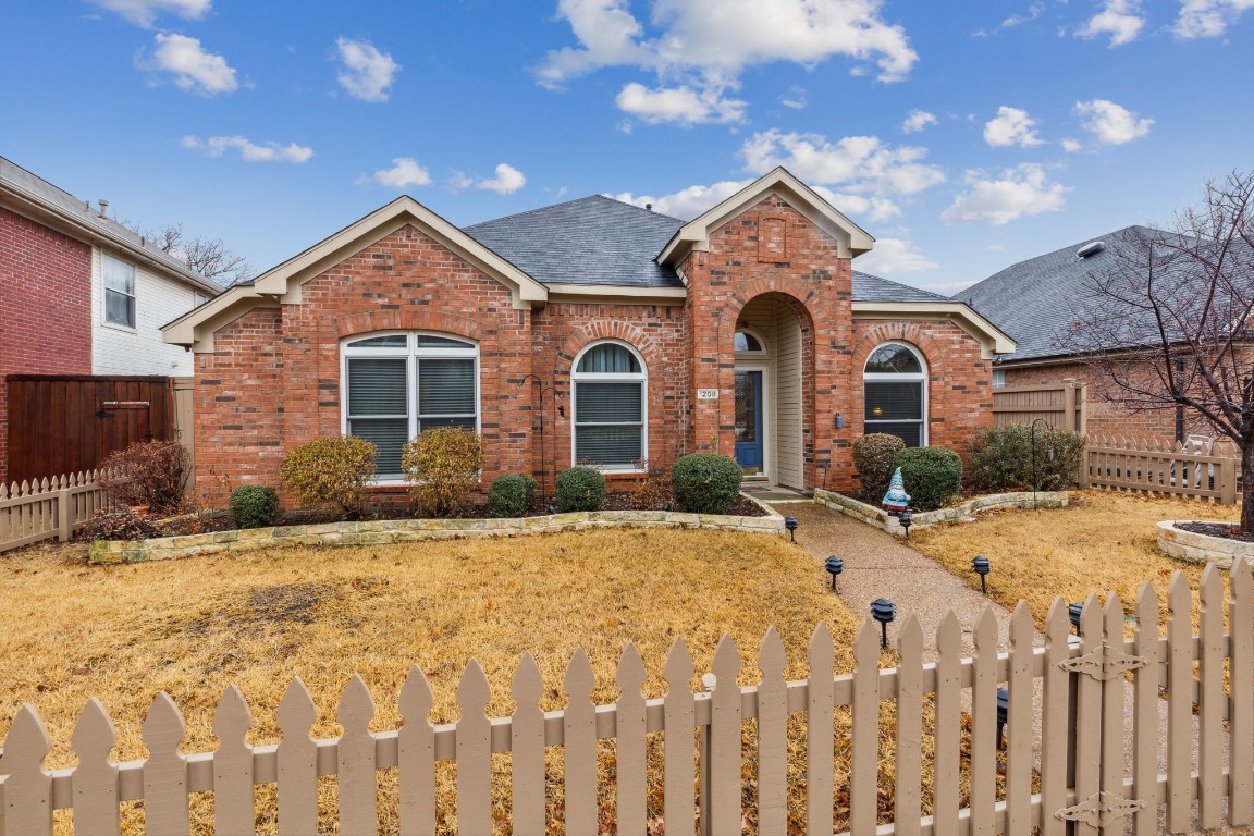 1208 Michael Avenue Lewisville TX 75077
