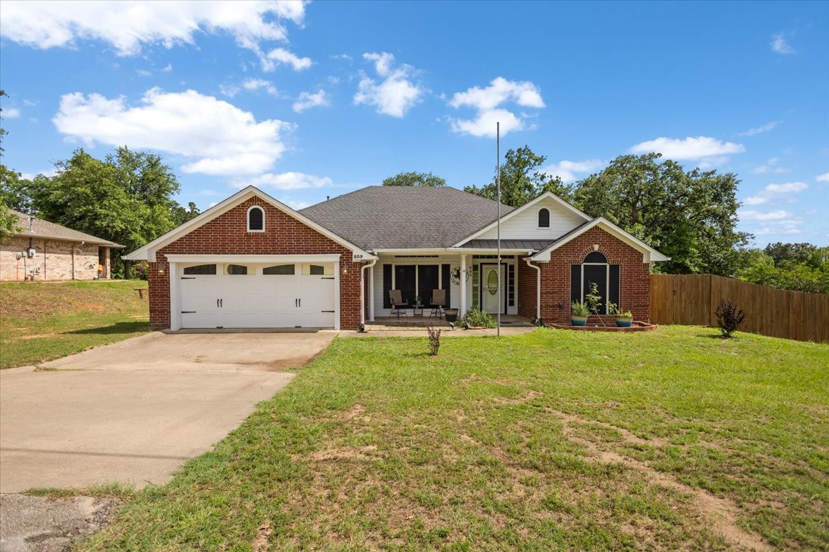 809 Jack Drive Lindale TX 75771