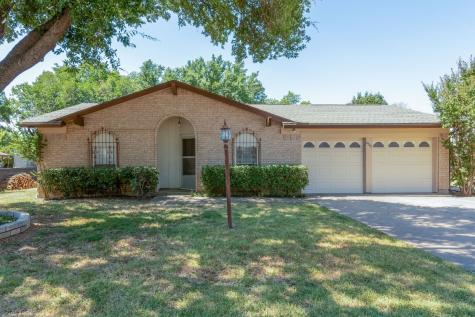 4520 Coffee Road Haltom City TX 76117