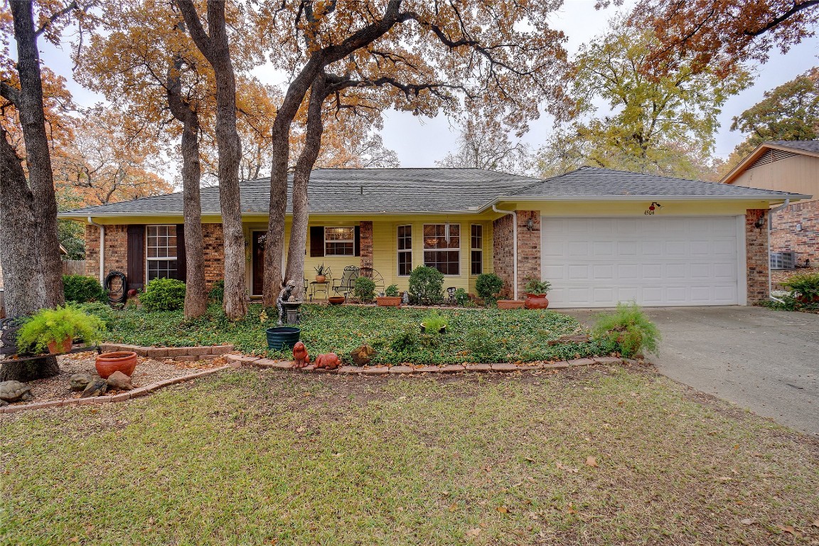 4504 Lone Oak Drive Arlington TX 76017