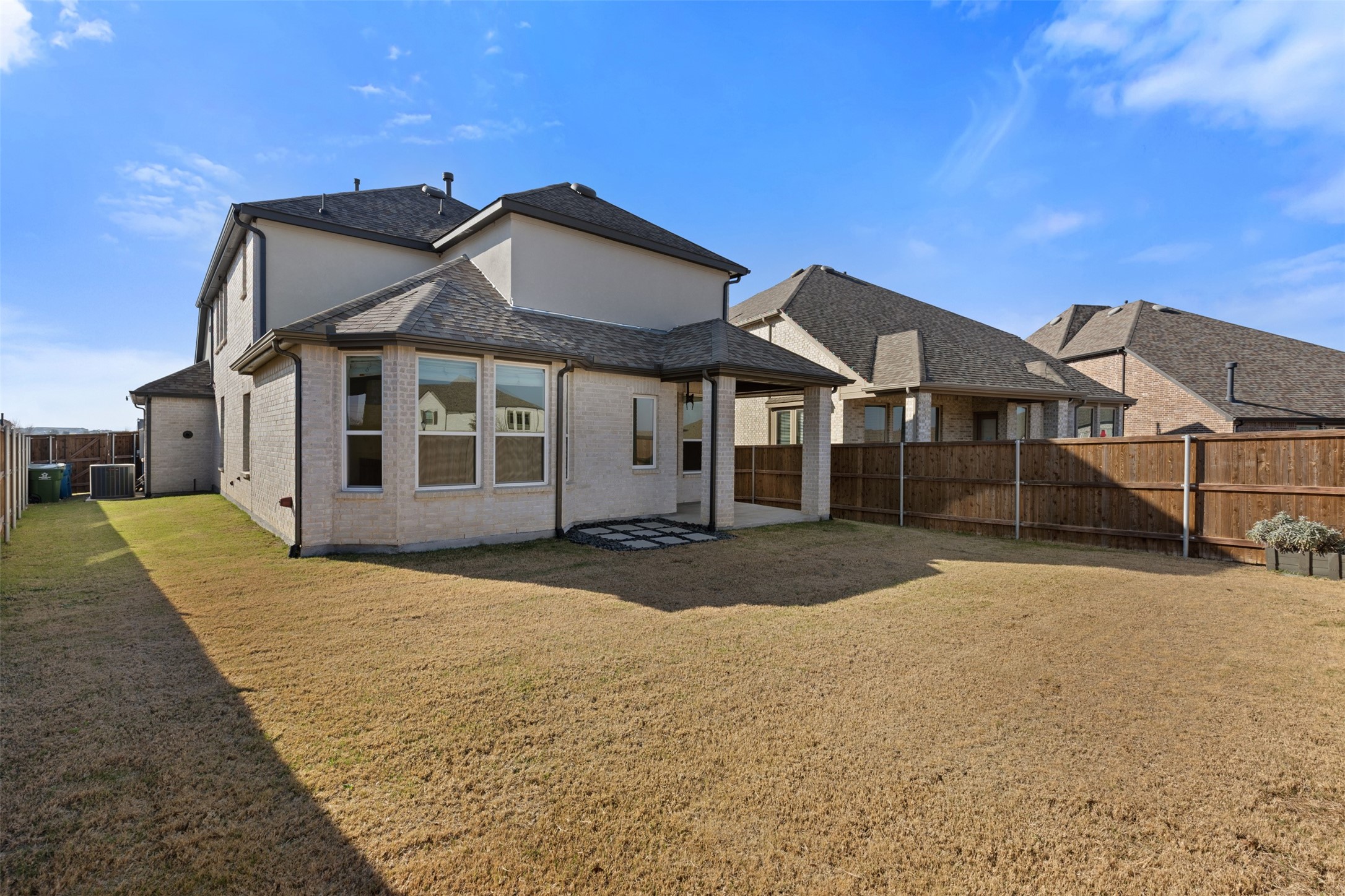 1825 Pelham Drive Aubrey TX 76227