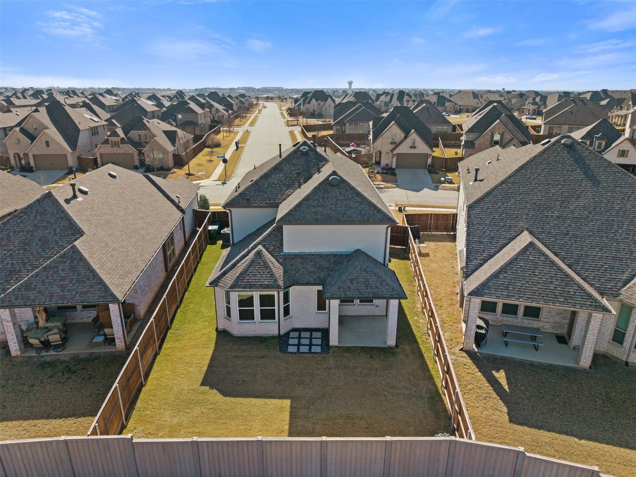 1825 Pelham Drive Aubrey TX 76227
