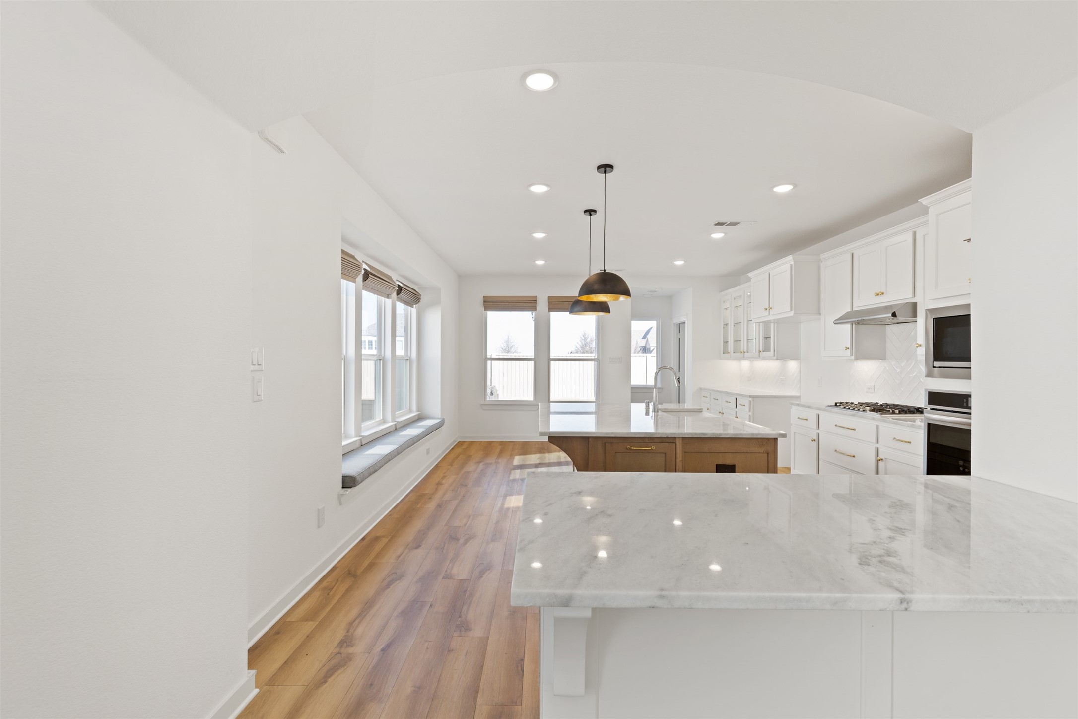 1825 Pelham Drive Aubrey TX 76227
