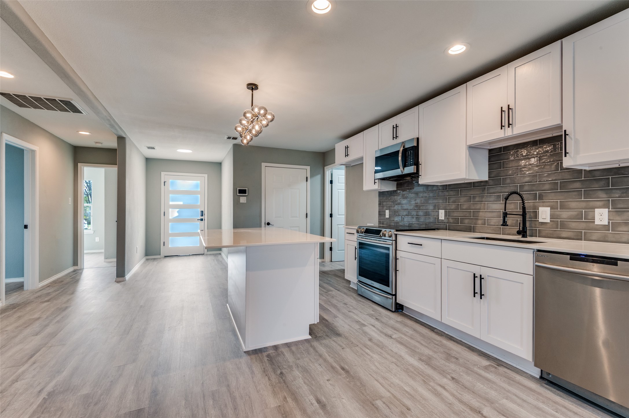 4519 Yancy Street Dallas TX 75216
