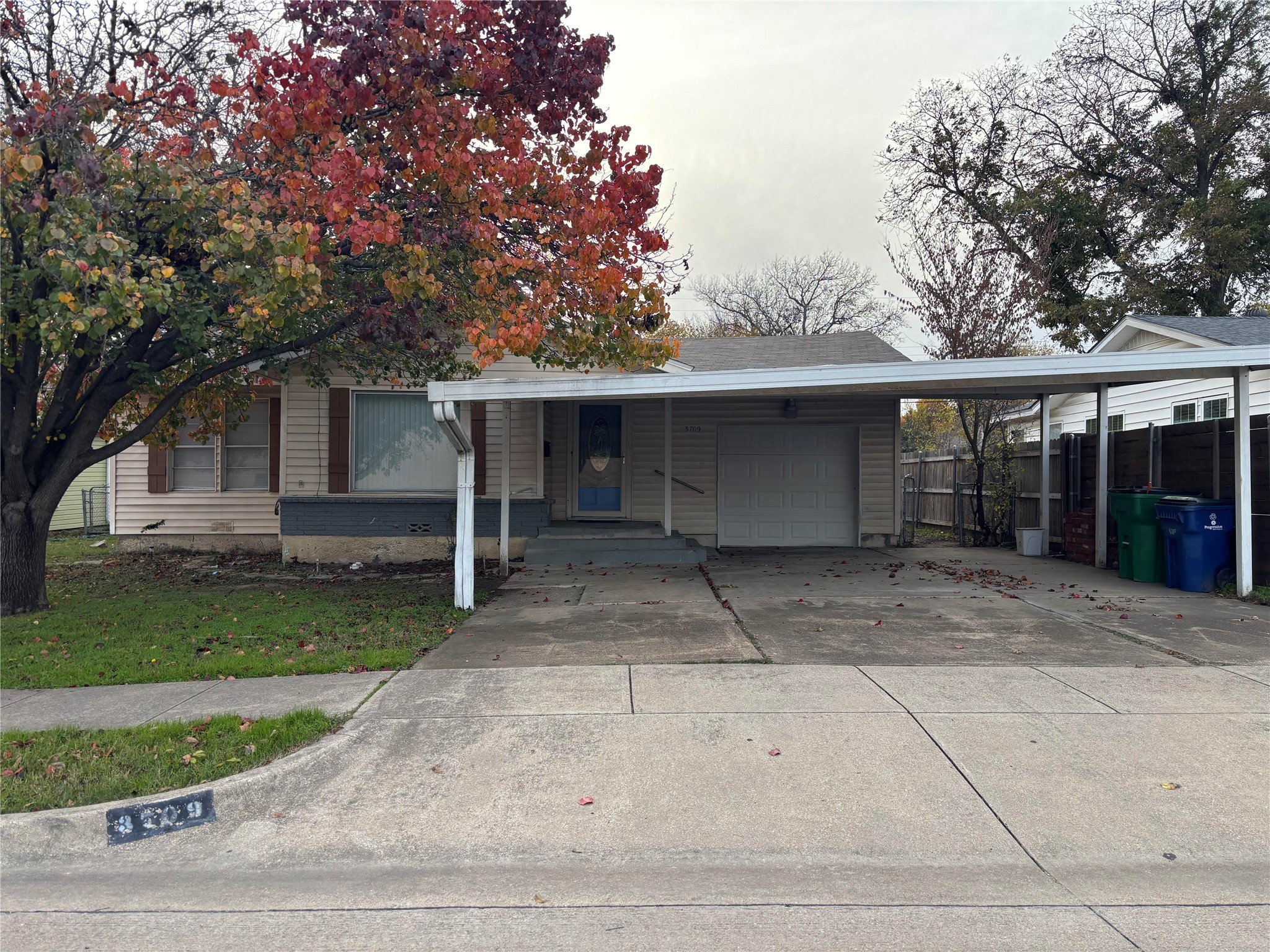 3709 Field Street Haltom City TX 76117