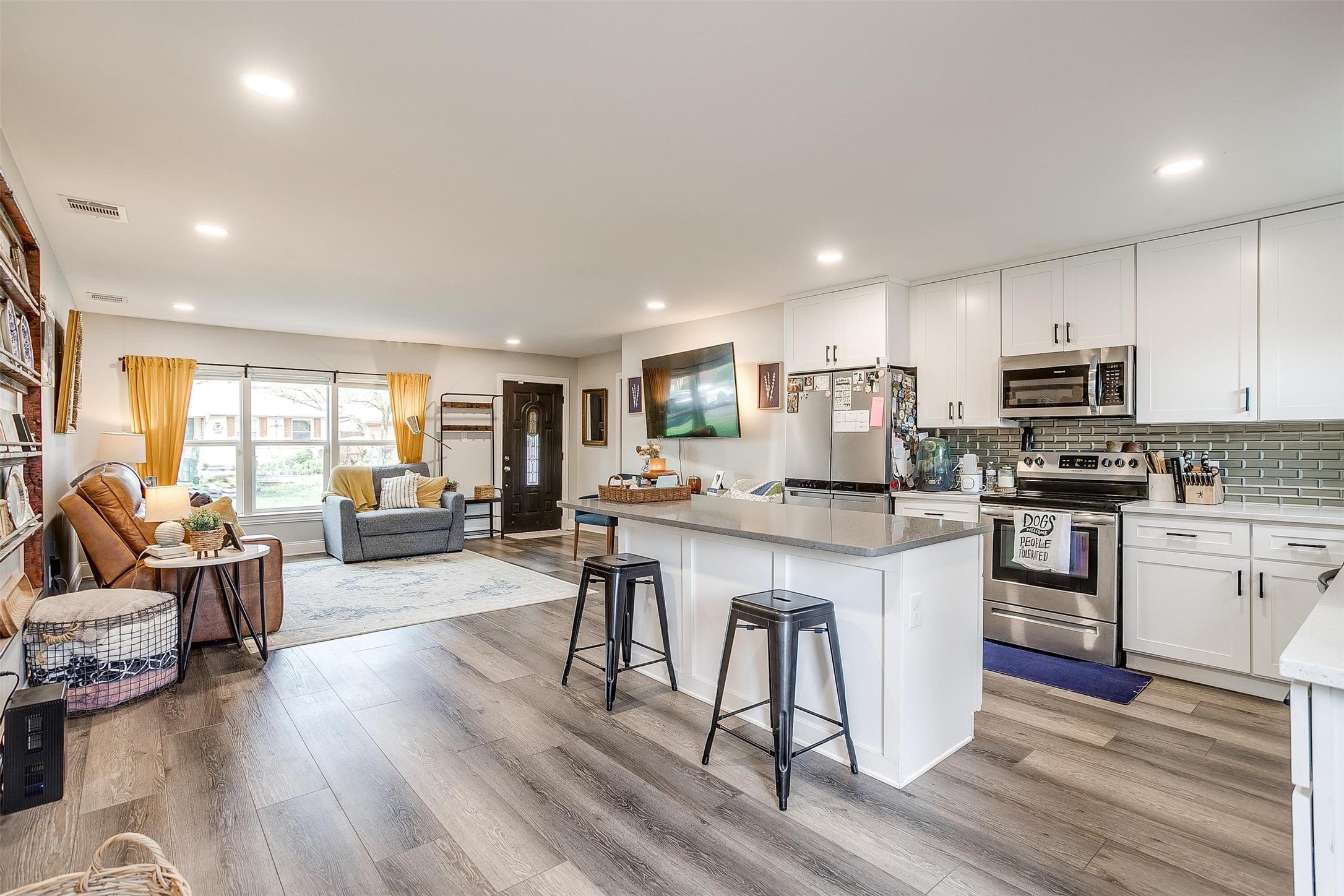 3212 San Marcus Avenue Dallas TX 75228