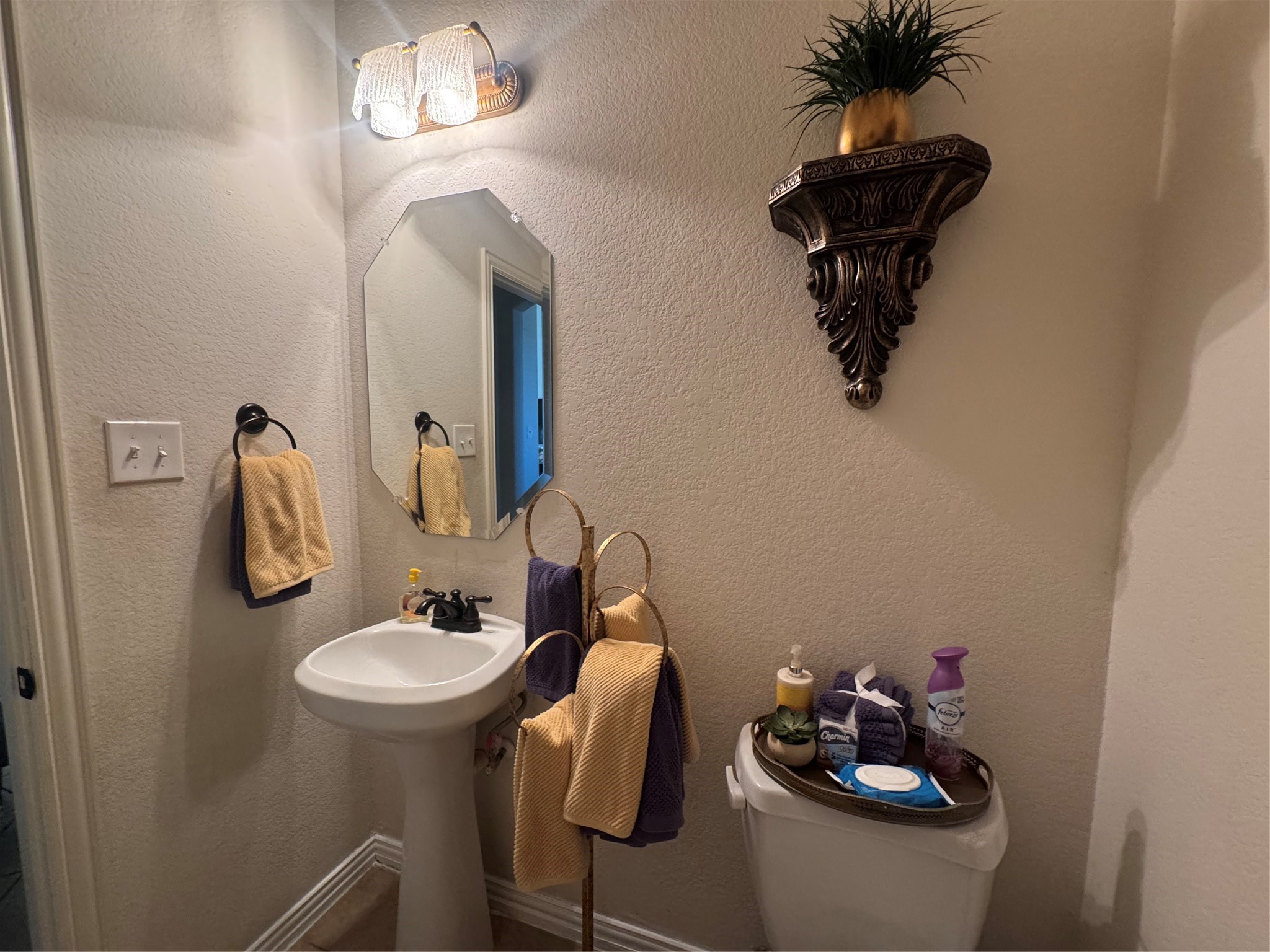613 Buelwood Court Desoto TX 75115