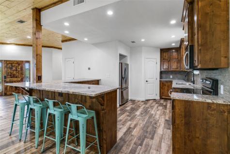 200 Peninsula Court Bluff Dale TX 76433
