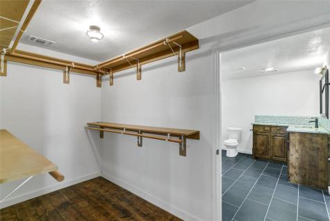 200 Peninsula Court Bluff Dale TX 76433
