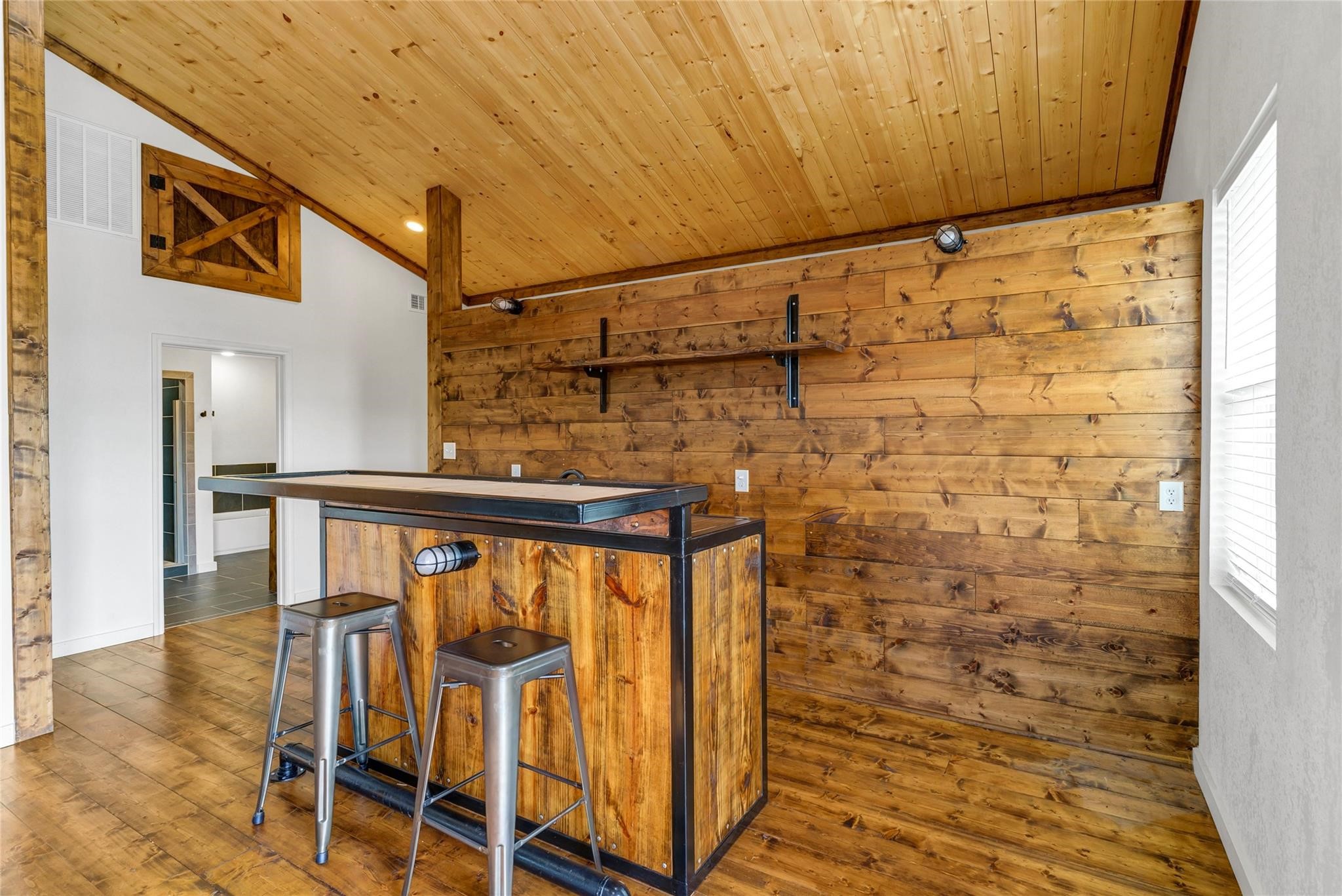 200 Peninsula Court Bluff Dale TX 76433