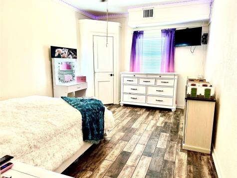 200 Peninsula Court Bluff Dale TX 76433