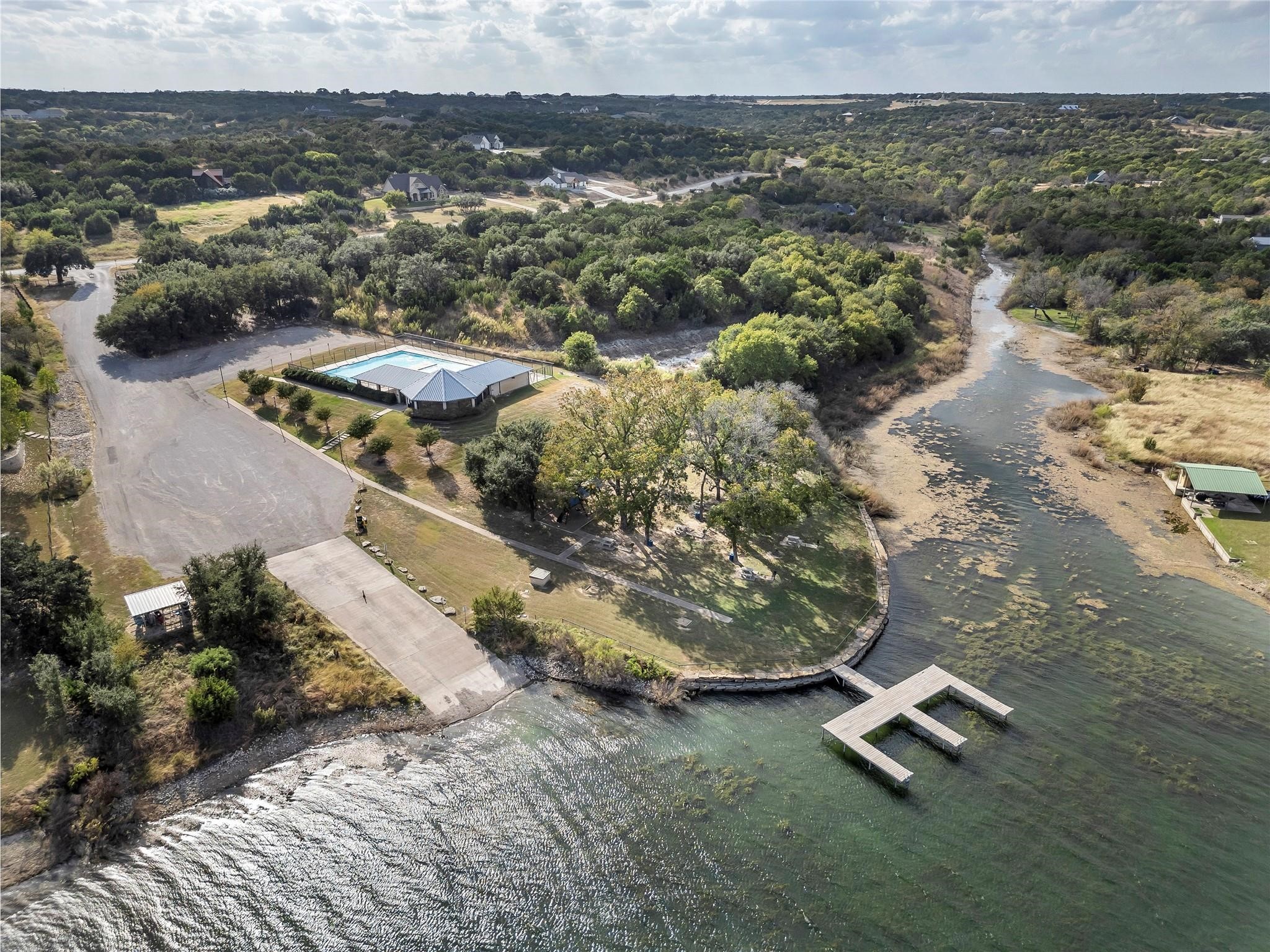 200 Peninsula Court Bluff Dale TX 76433