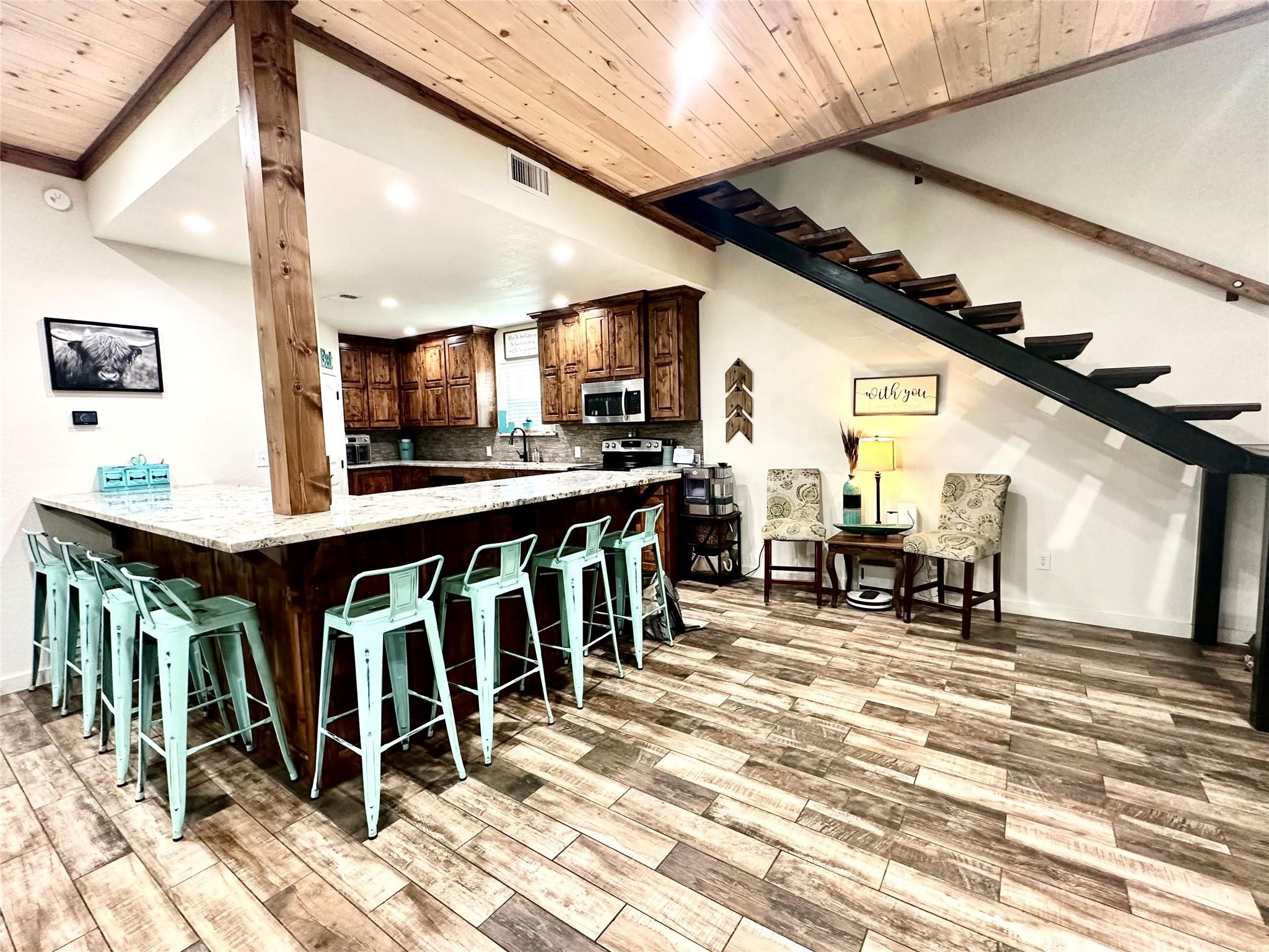 200 Peninsula Court Bluff Dale TX 76433