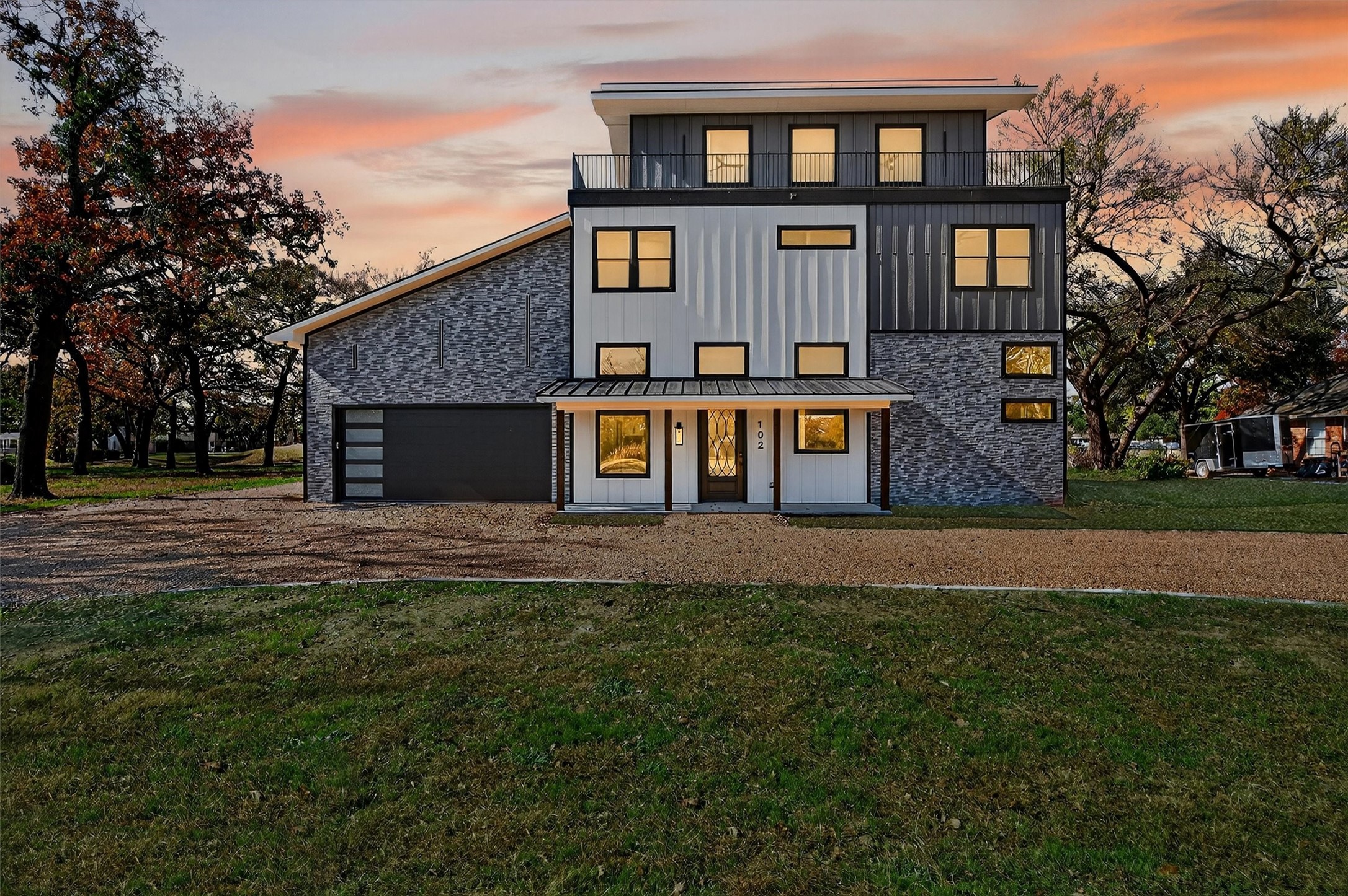 102 Huron Trail Lake Kiowa TX 76240