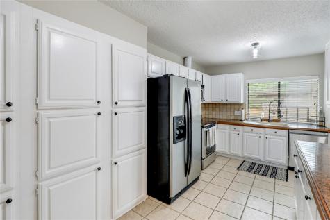 1609 Rockshire Drive Plano TX 75074