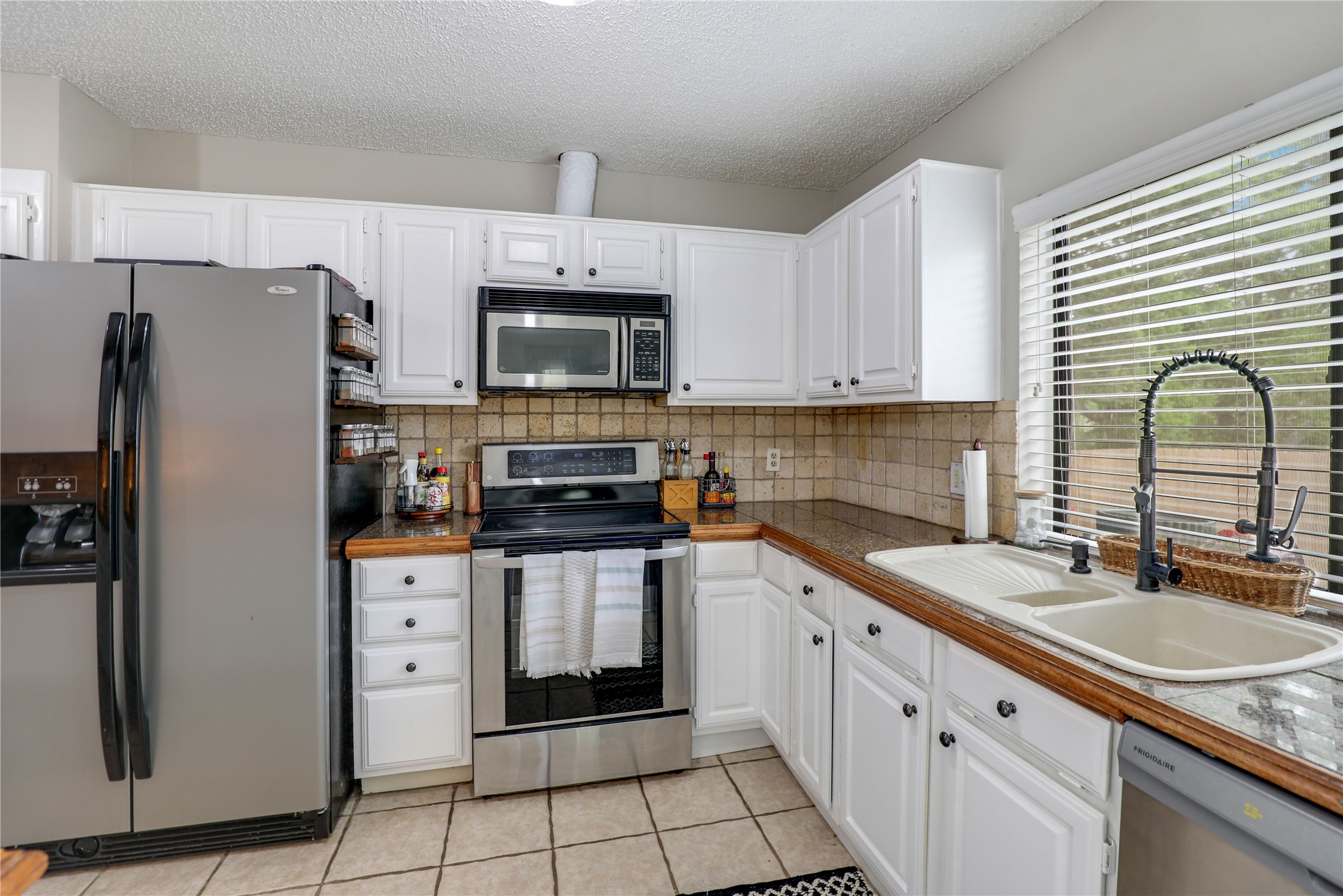 1609 Rockshire Drive Plano TX 75074