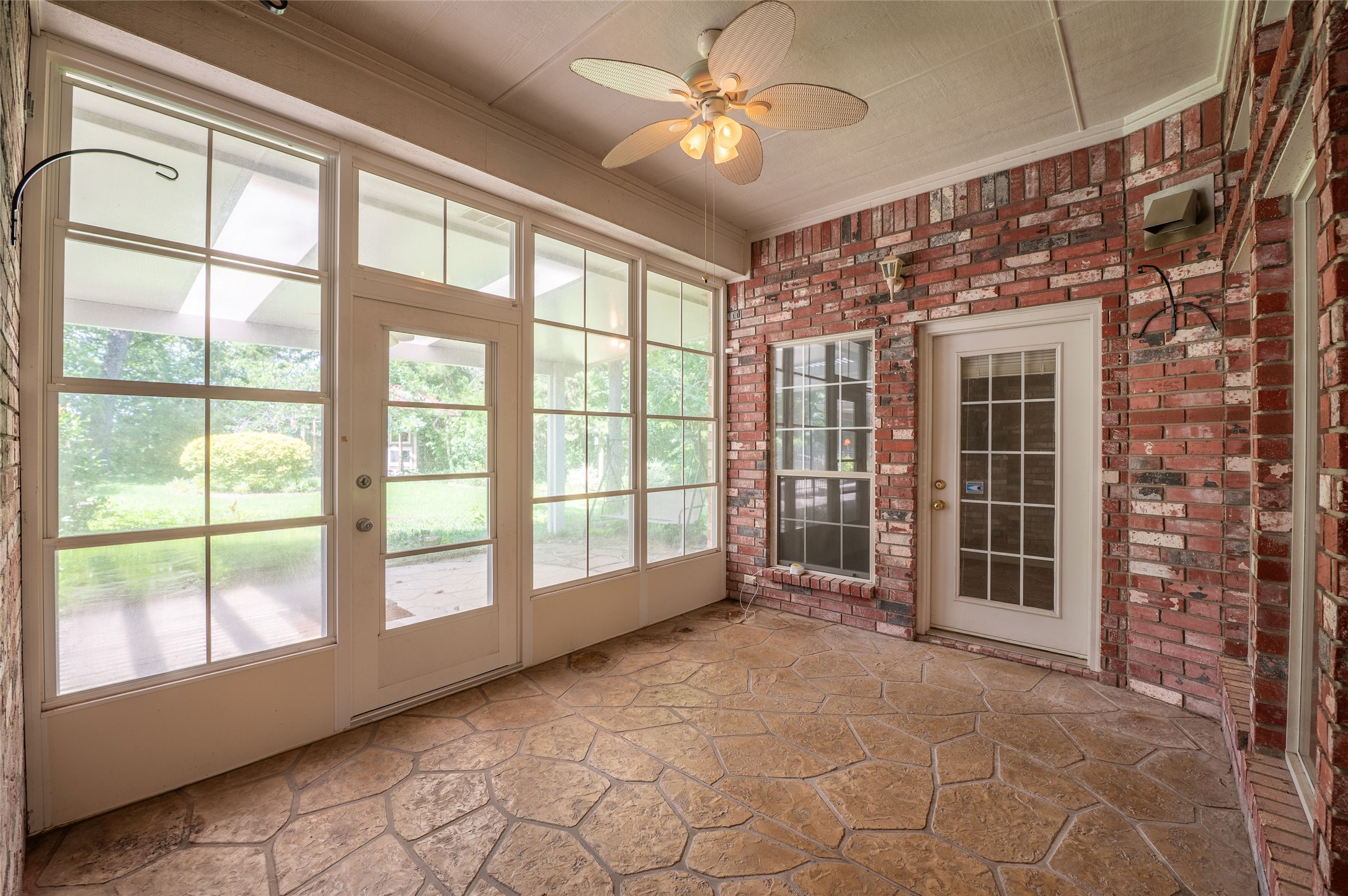 605 County Road 2310 Mineola TX 75773