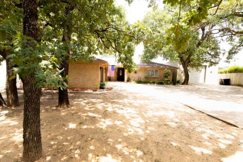 105 Shadowoak Court Burleson TX 76028