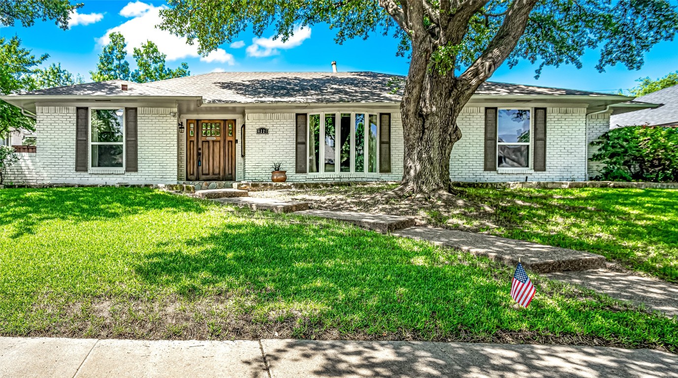 6221 Glennox Lane Dallas TX 75214