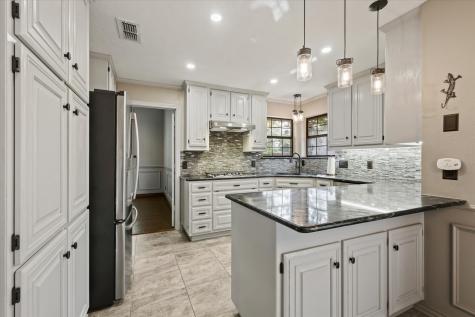 1514 Pickwick Lane Denton TX 76209
