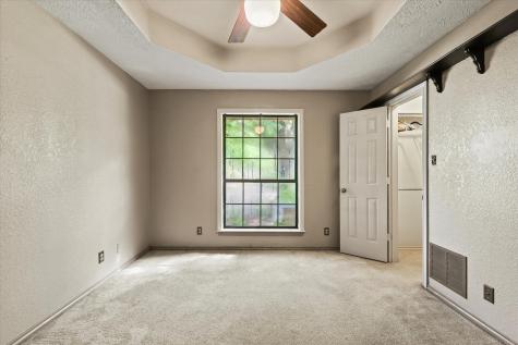 1514 Pickwick Lane Denton TX 76209