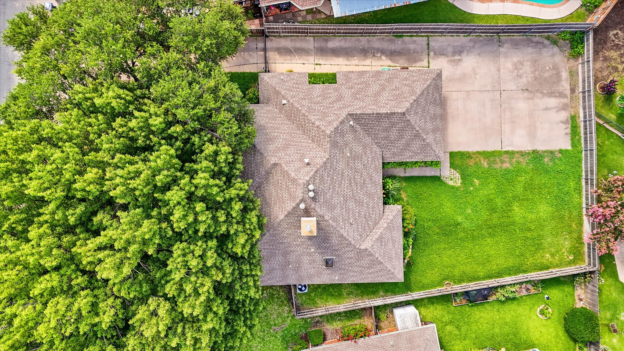 1514 Pickwick Lane Denton TX 76209
