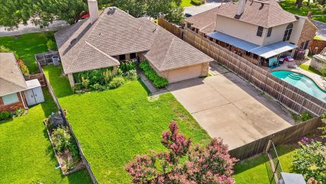 1514 Pickwick Lane Denton TX 76209